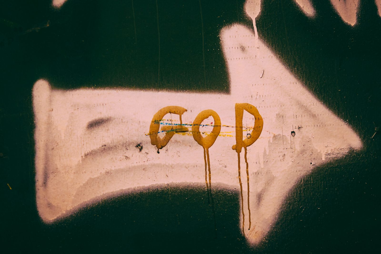 Warum das Christentum mehr bietet als Religion – und sich grundlegend von anderen Glaubenssystemen unterscheidet